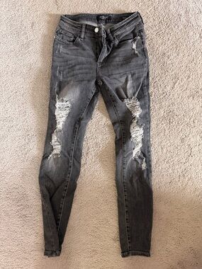 Judy Blue Charcoal Distressed Skinny Jeans
